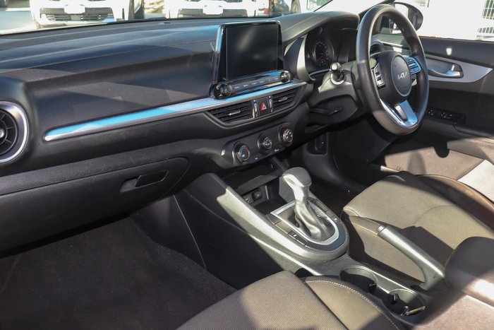 2024 Kia Cerato S