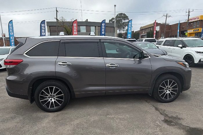 2017 Toyota Kluger Grande
