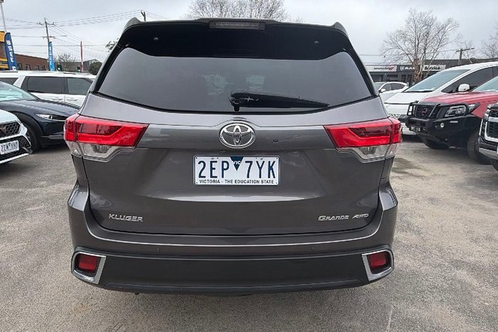 2017 Toyota Kluger Grande