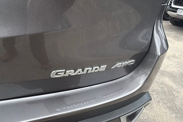2017 Toyota Kluger Grande