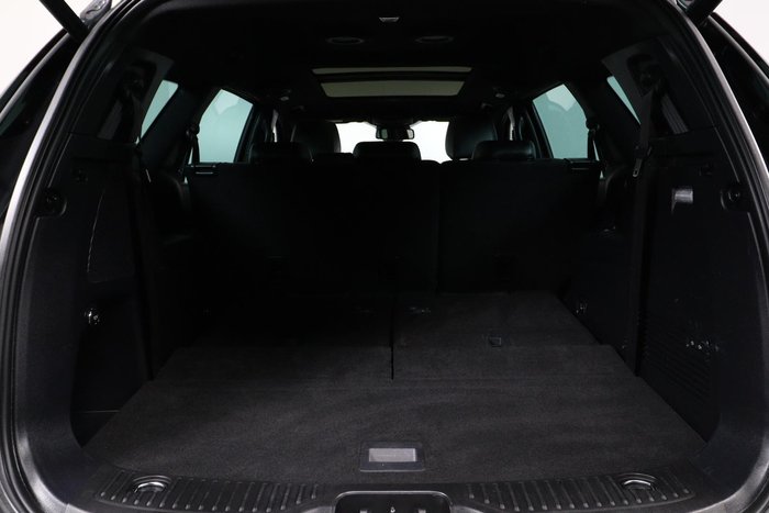 2019 Ford Everest Titanium