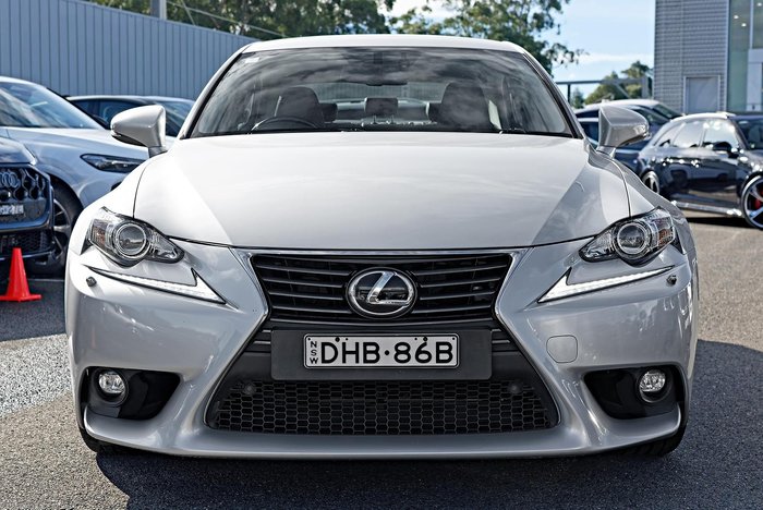 2016 Lexus IS 200t Luxury