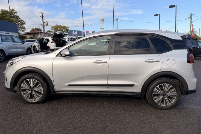 2022 KIA NIRO HEV S (HYBRID)