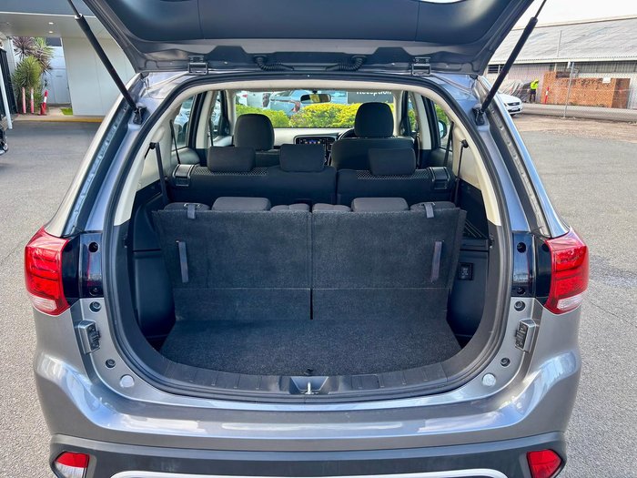 2019 Mitsubishi Outlander ES