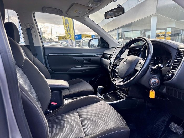 2019 Mitsubishi Outlander ES