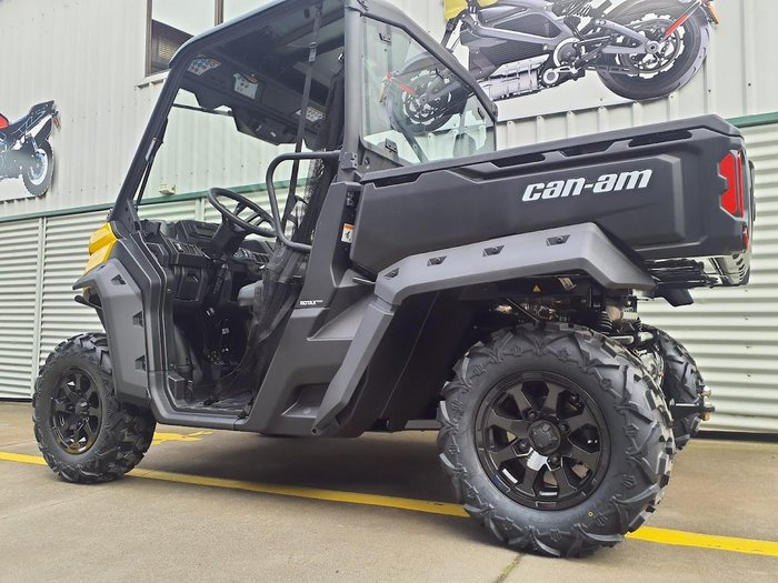 2026 Can-Am Defender XU HD9 Defender Yellow