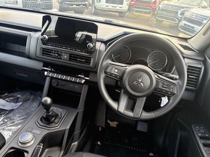 2025 Mitsubishi Triton GLX