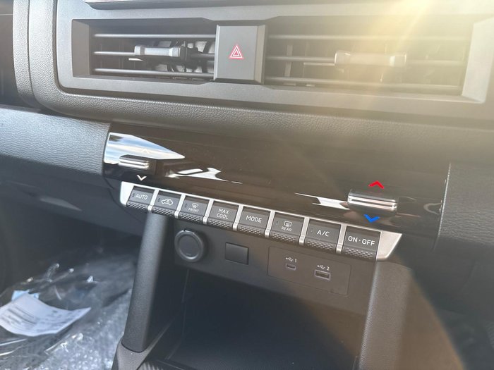 2025 Mitsubishi Triton GLX