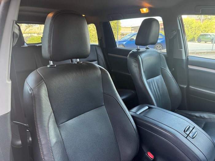 2019 Toyota Kluger Black Edition GSU50R Red