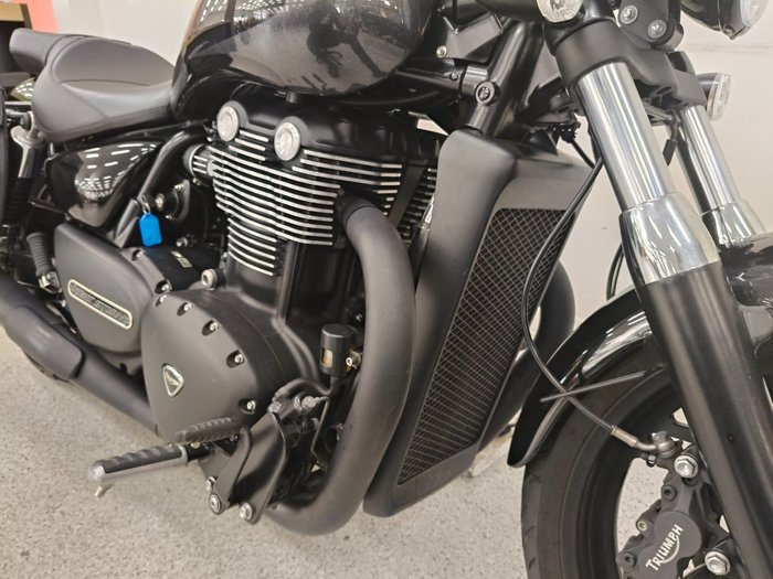 2016 Triumph THUNDERBIRD STORM (ABS) Black