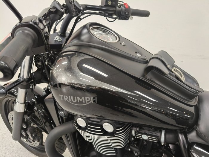 2016 Triumph THUNDERBIRD STORM (ABS) Black