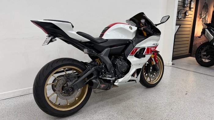2022 YAMAHA YZF-R7LA White
