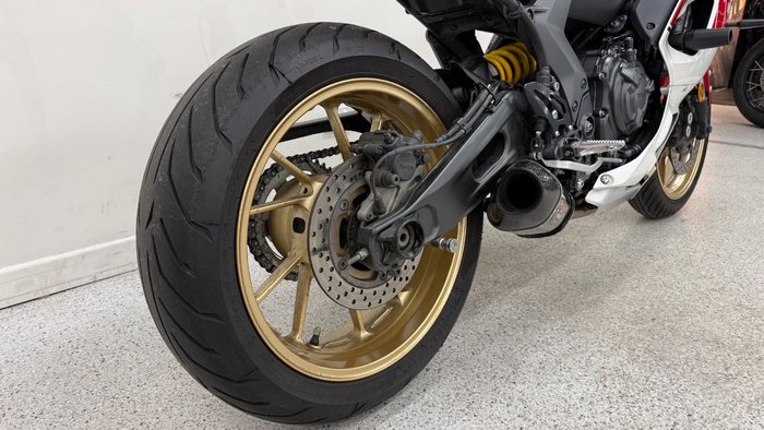 2022 YAMAHA YZF-R7LA White