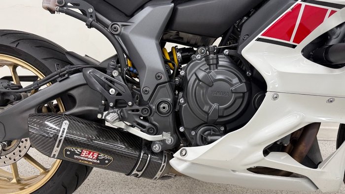 2022 YAMAHA YZF-R7LA White