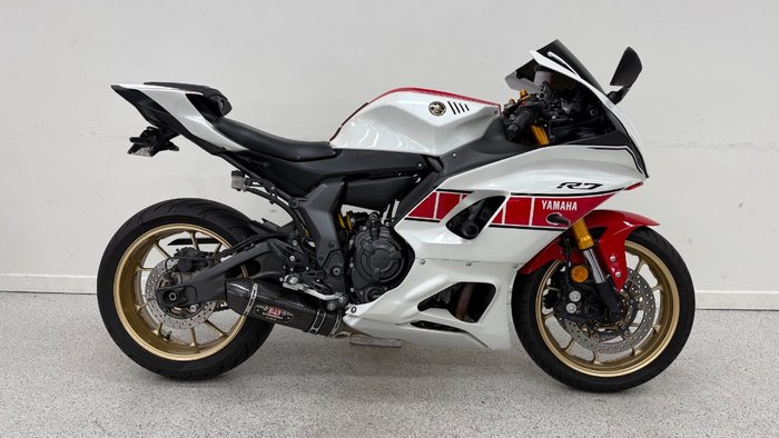 2022 YAMAHA YZF-R7LA White