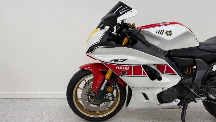 2022 YAMAHA YZF-R7LA White