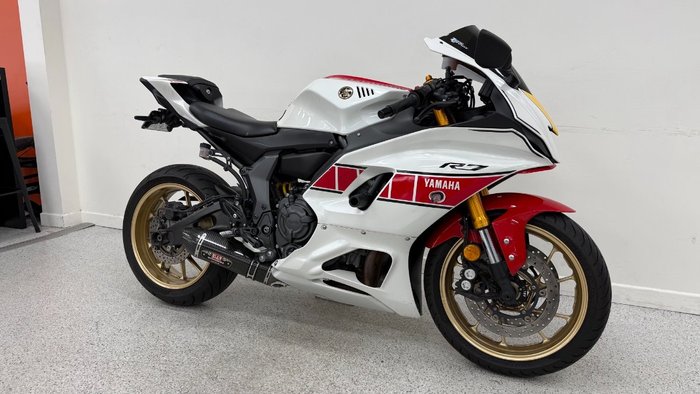 2022 YAMAHA YZF-R7LA White