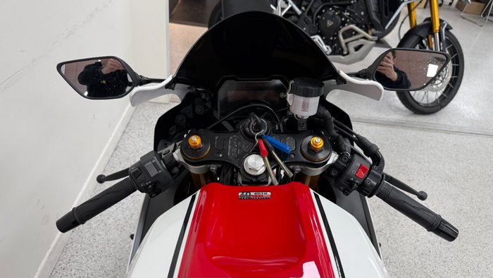 2022 YAMAHA YZF-R7LA White