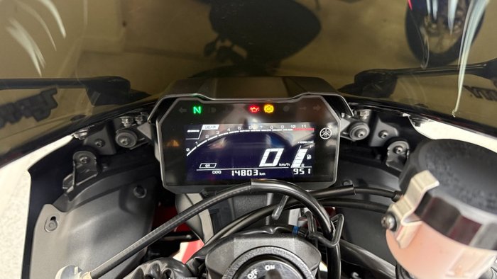 2022 YAMAHA YZF-R7LA White
