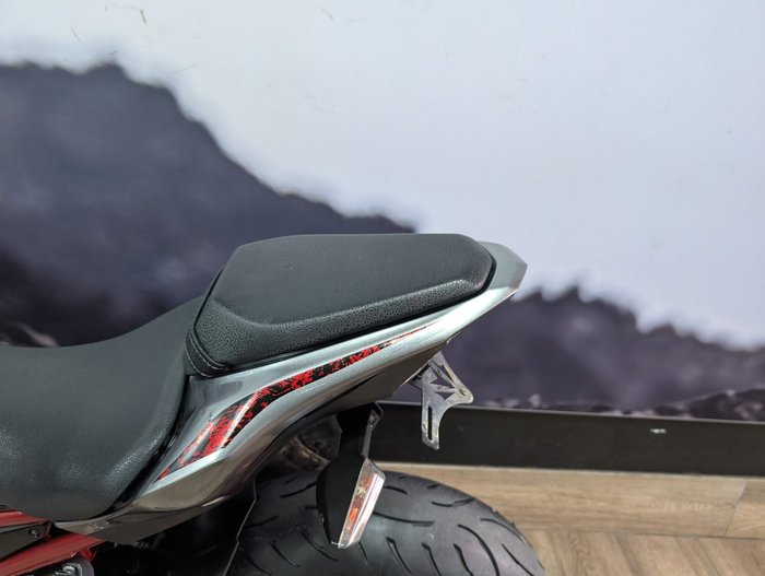 2019 Kawasaki ZR 900 GREY