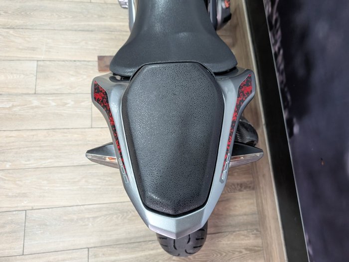 2019 Kawasaki ZR 900 GREY