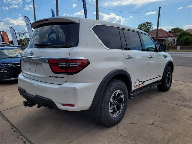 2026 NISSAN Y62 TI