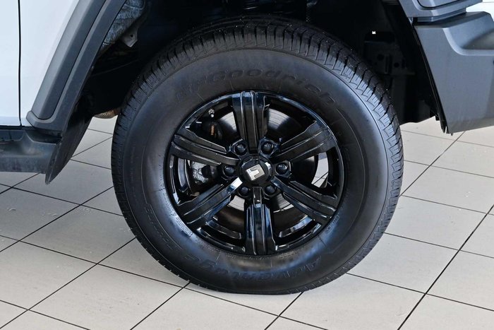 2023 GWM Tank 300 Lux Hybrid
