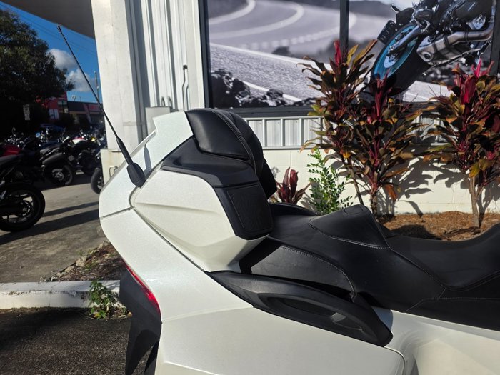 2017 BRP SPYDER RT (SM6) WHITE