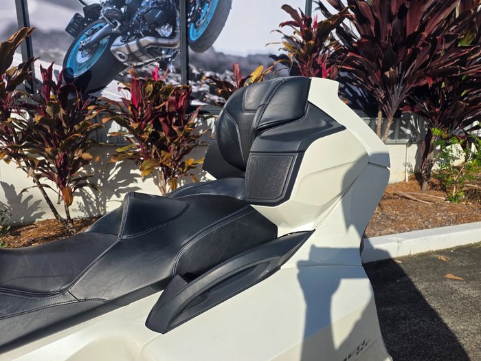 2017 BRP SPYDER RT (SM6) WHITE