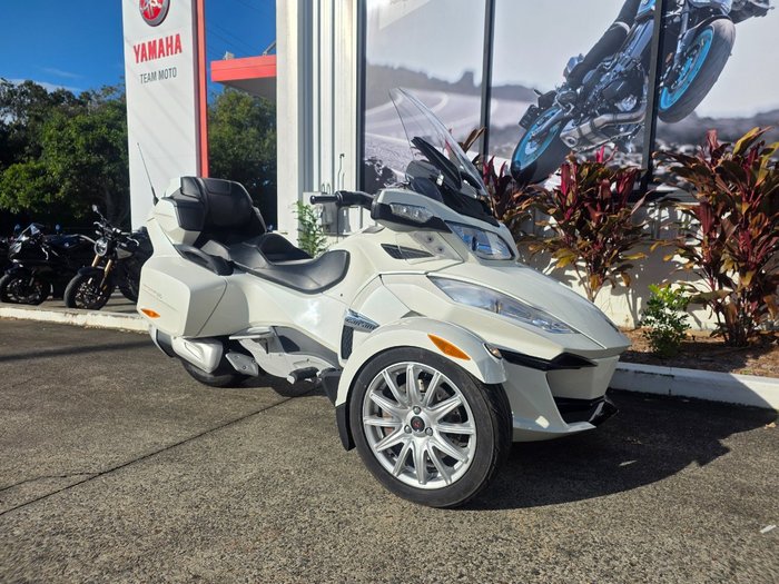 2017 BRP SPYDER RT (SM6) WHITE