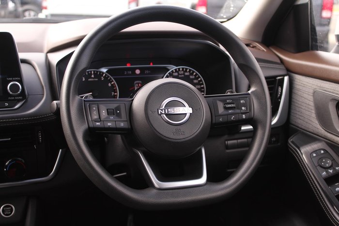 2024 Nissan X-TRAIL ST