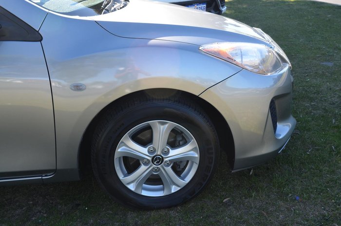 2013 Mazda 3 Neo