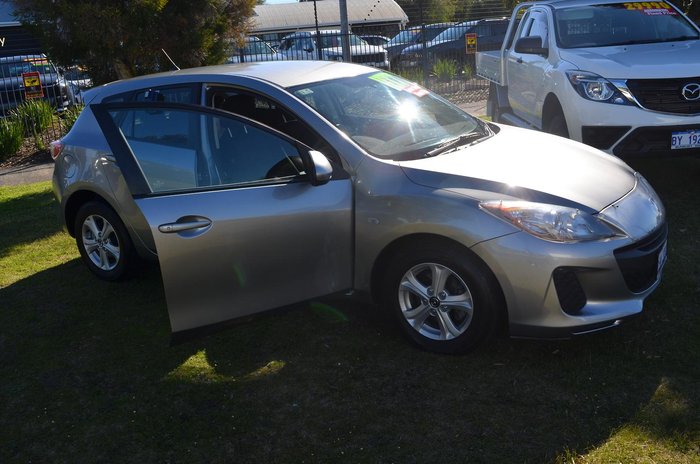 2013 Mazda 3 Neo