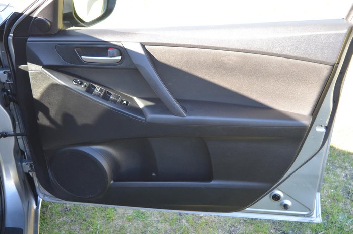 2013 Mazda 3 Neo