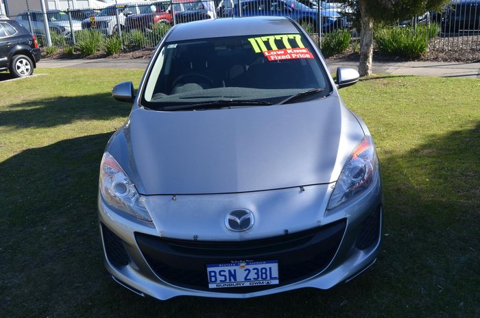 2013 Mazda 3 Neo