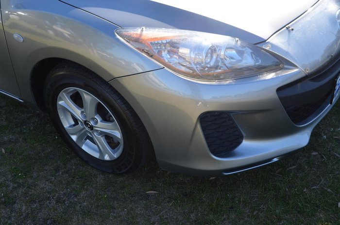 2013 Mazda 3 Neo