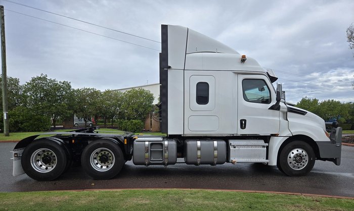 2021 Freightliner Cascadia