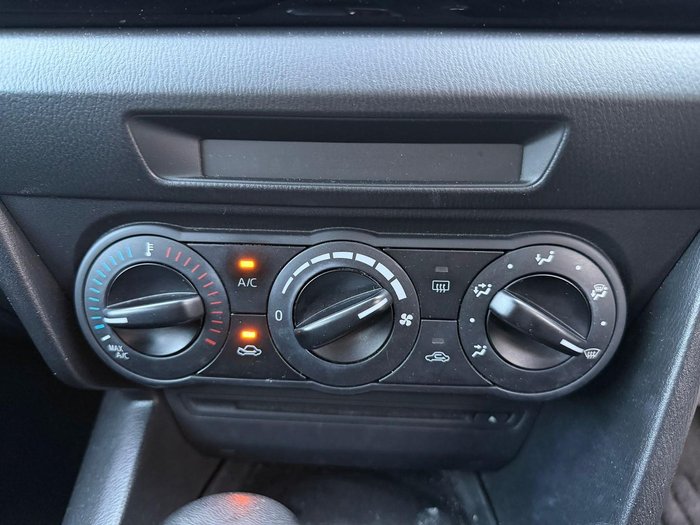 2014 Mazda 3 Neo