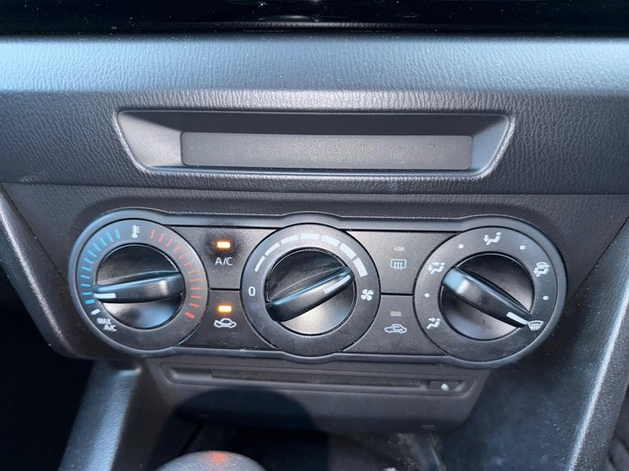 2014 Mazda 3 Neo