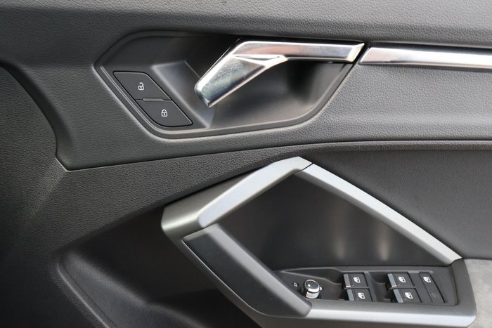 2021 Audi Q3 40 TFSI S line
