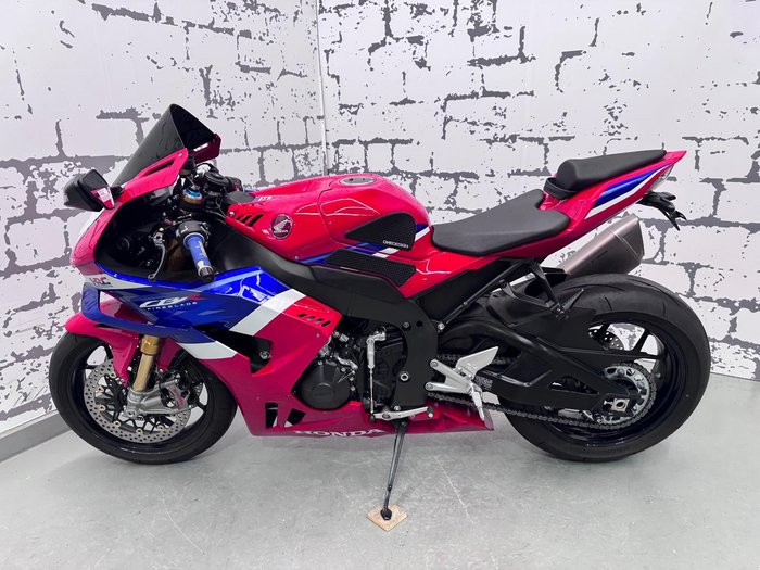 2025 Honda CBR1000RR-R SP ABS Fireblade Fireblade Red