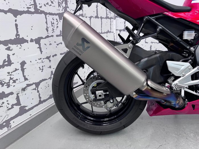 2025 Honda CBR1000RR-R SP ABS Fireblade Fireblade Red