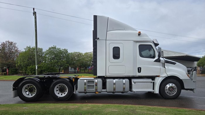 2021 Freightliner Cascadia