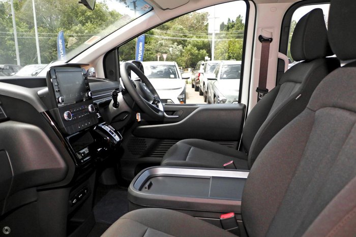 2025 Hyundai STARIA
