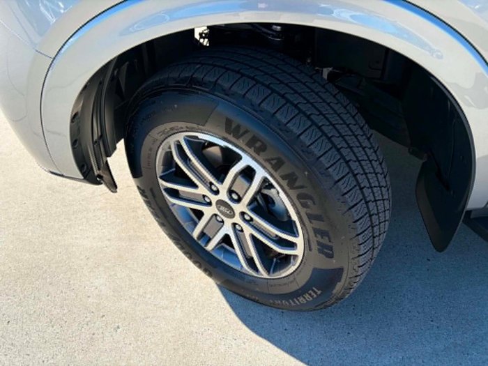 2025 Ford Everest Trend
