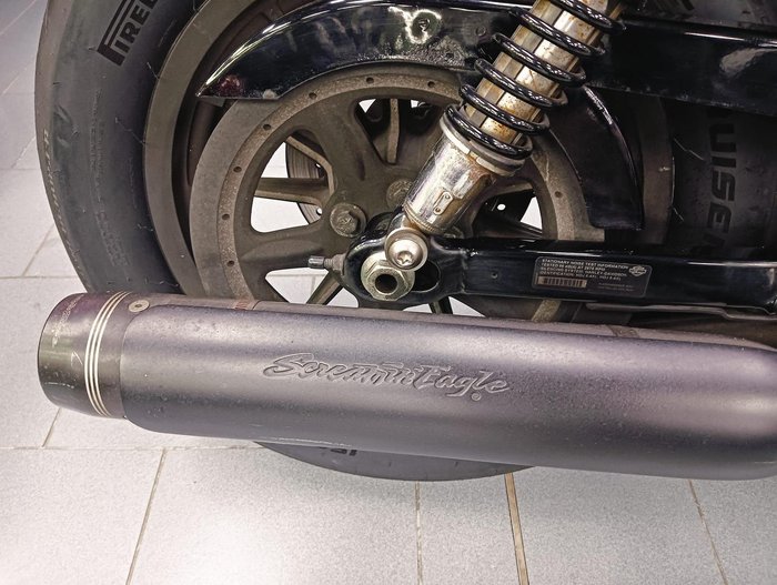2014 Harley-Davidson Iron 883 (XL883N)
