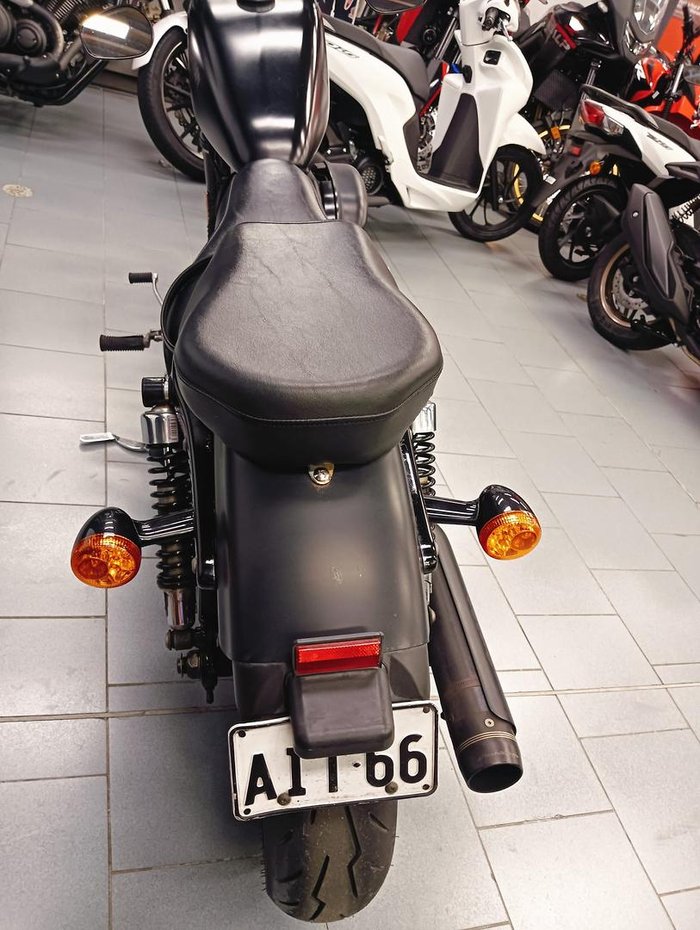 2014 Harley-Davidson Iron 883 (XL883N) Sportster Black