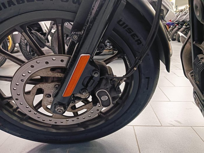 2014 Harley-Davidson Iron 883 (XL883N) Sportster Black