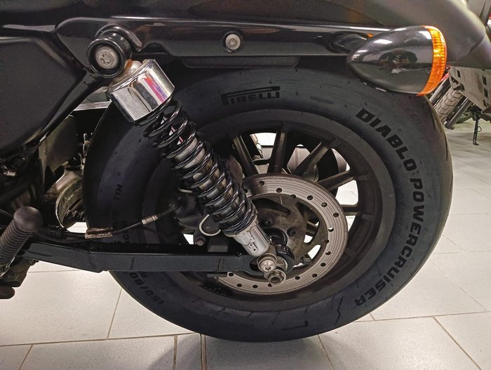 2014 Harley-Davidson Iron 883 (XL883N) Sportster Black