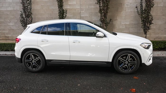 2025 Mercedes-Benz GLA-Class GLA200